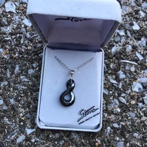 Genuine Hematite veritable necklace